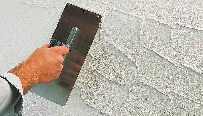 Как штукатурить стены