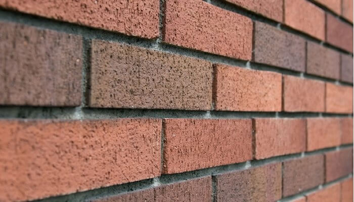 Кирпичная стена