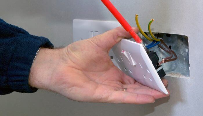 Монтаж розеток своими руками