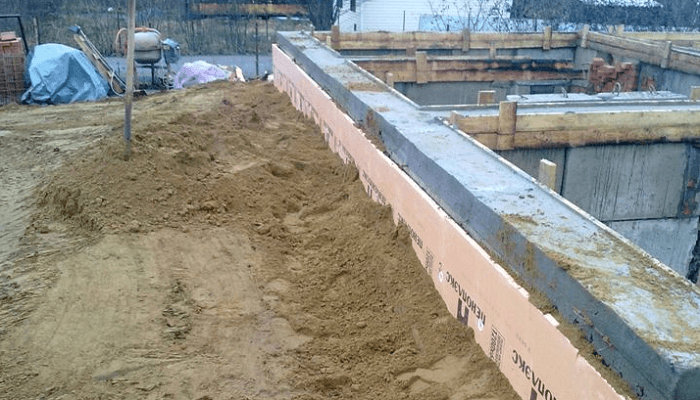 Способы утепления фундамента